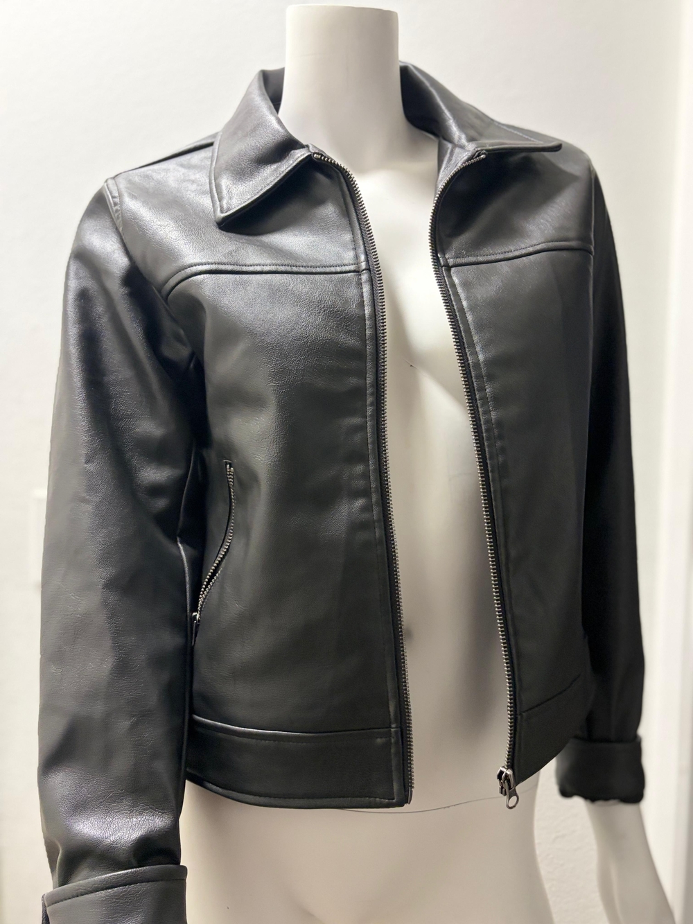 wild fable Black Puffer Jacket with Branded Tag